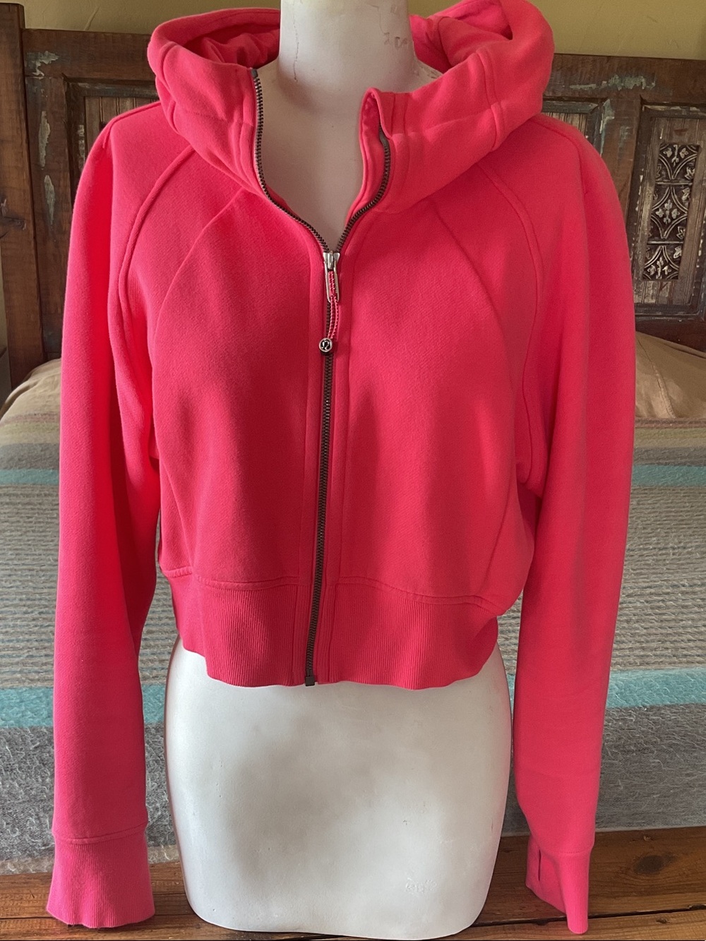 Lululemon Scuba Cropped Zip Up